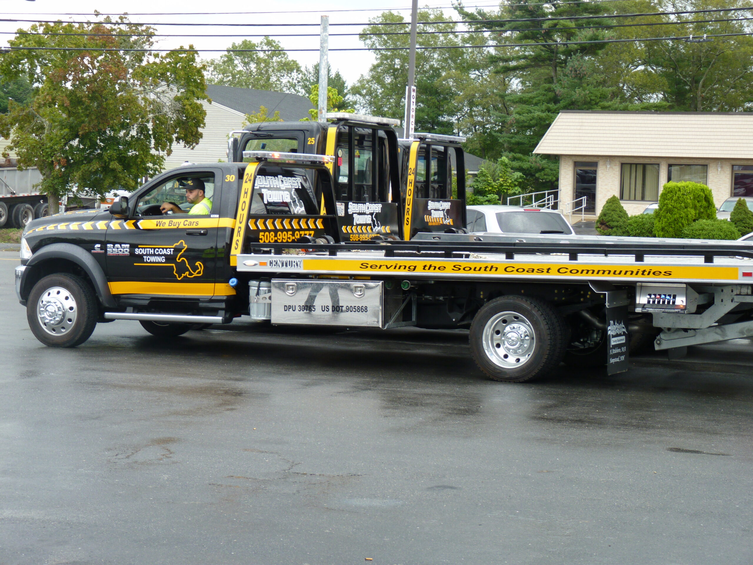 Towing services in Bristol County flatbed
